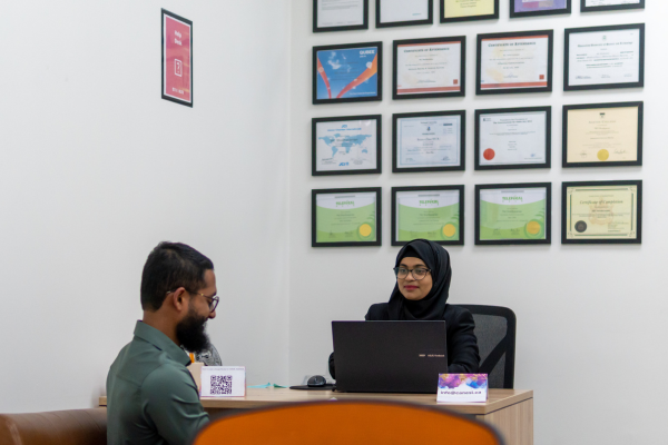 IELTS speaking test practice with friendly examiner